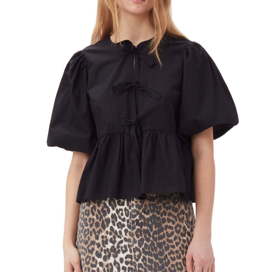 Camisa estampada de moda con media manga y cordones