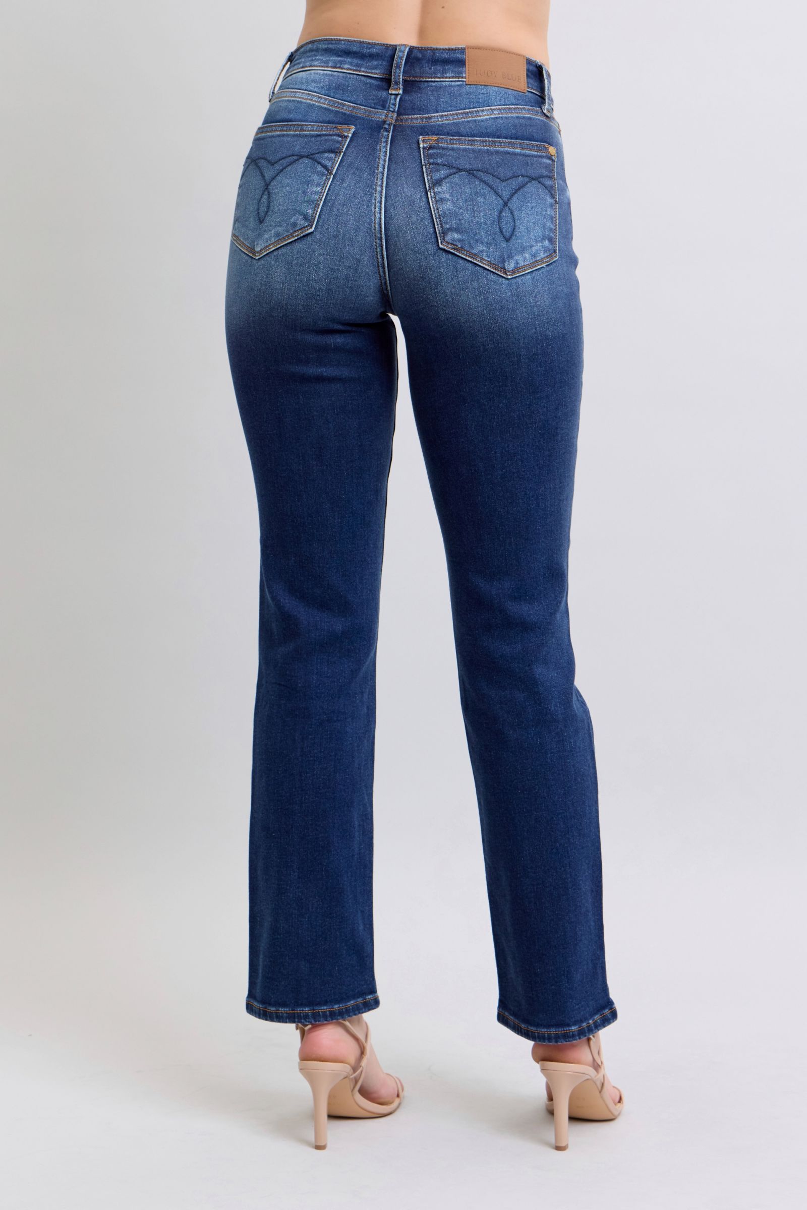 Judy Blue Full Size Washed Straight Leg Jeans with Pockets - Enfance-Heureuse