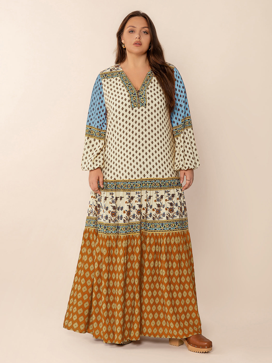 Robe longue imprimée grande taille à col en V et manches ballon