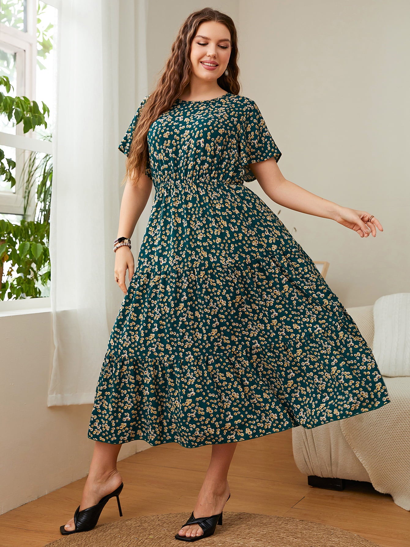 Honey Plus Size Floral Round Neck Short Sleeve Midi Dress - Enfance-Heureuse