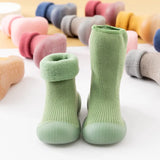 Chaussettes et chaussures chaudes de neige d'intérieur - Enfance-Heureuse