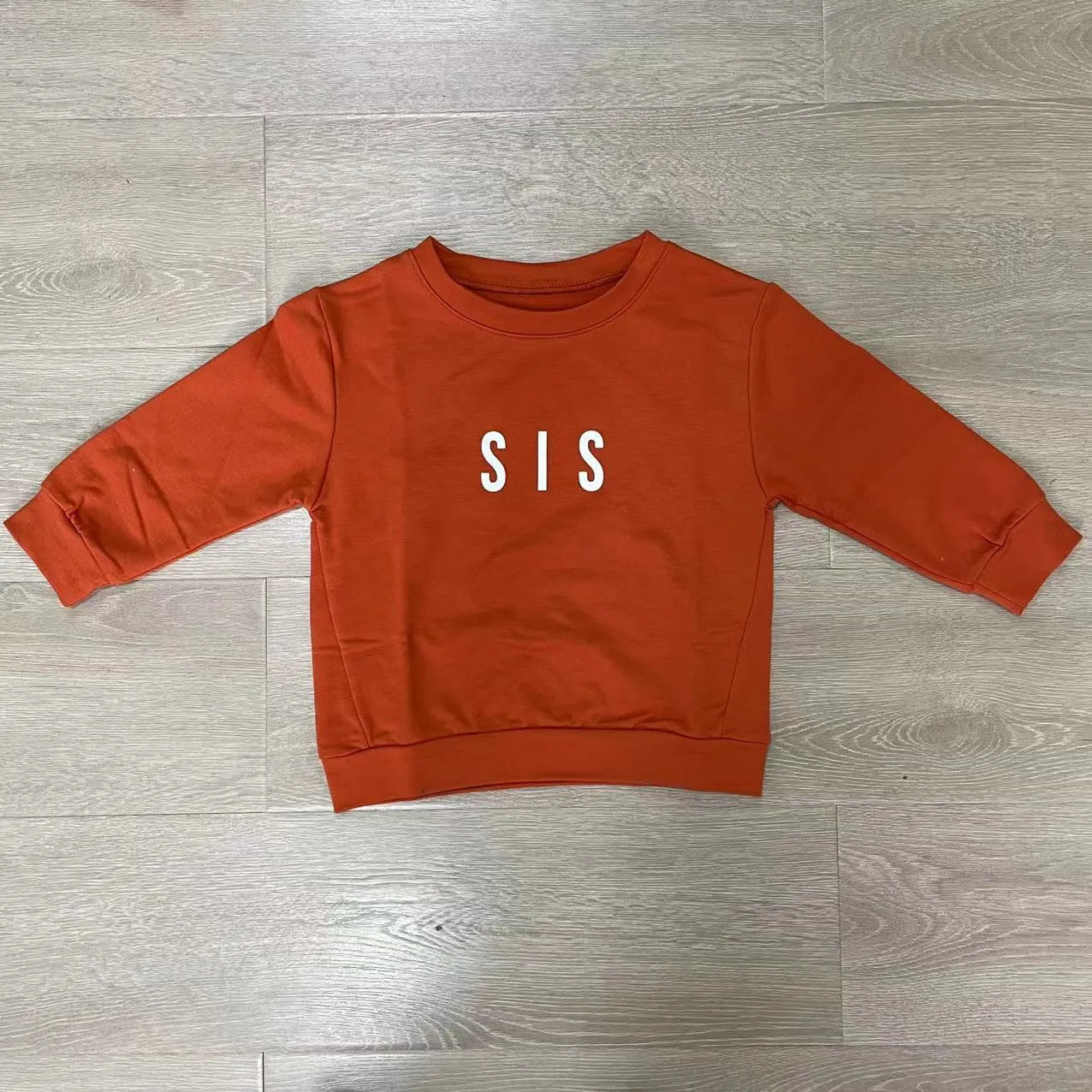 Sudadera informal con estampado de letras para niño