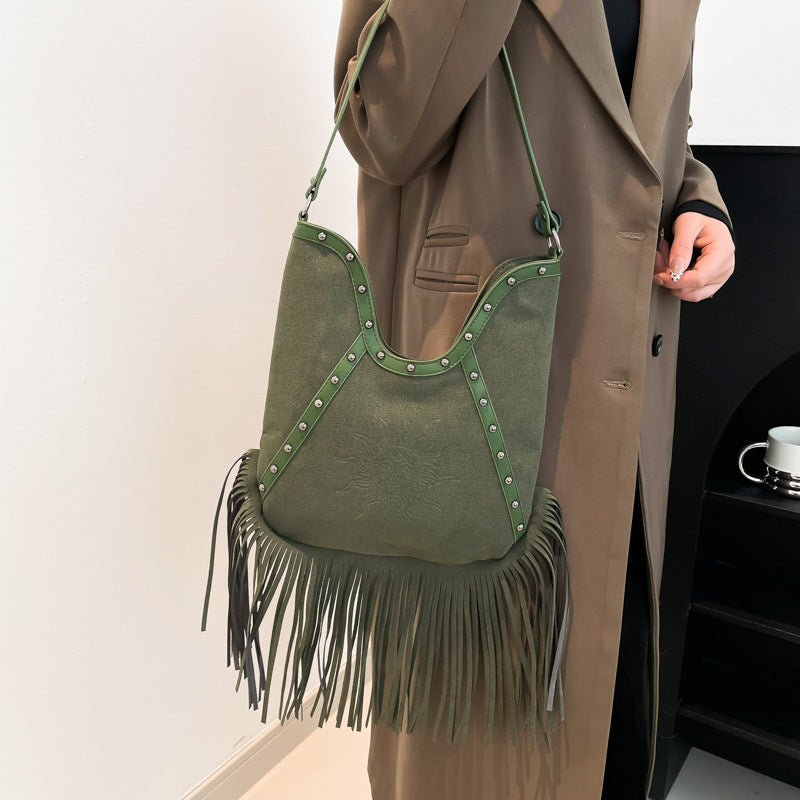 Fashion Rivet Shoulder Large-capacity Crossbody Bag - Enfance-Heureuse